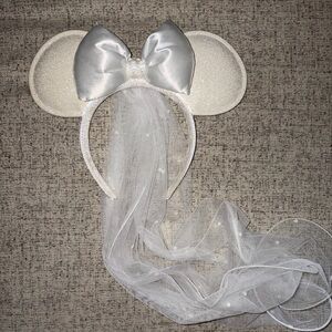 Disney Parks Bridal Minnie Ears - LIKE NEW